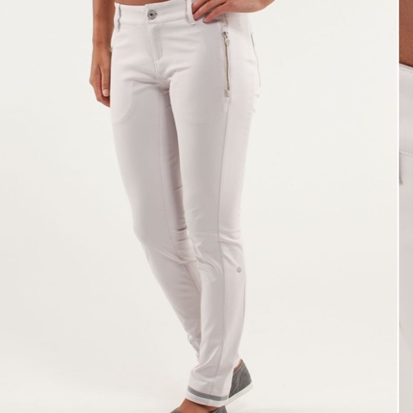 🌸Spring Sale 50% Off🌸 Lululemon Out & About Pant Dune - Picture 4 of 16